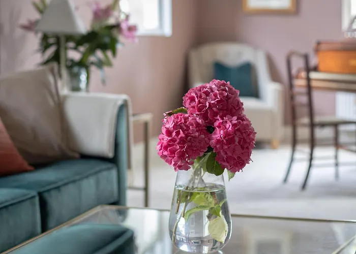 別荘 Mountrothe House